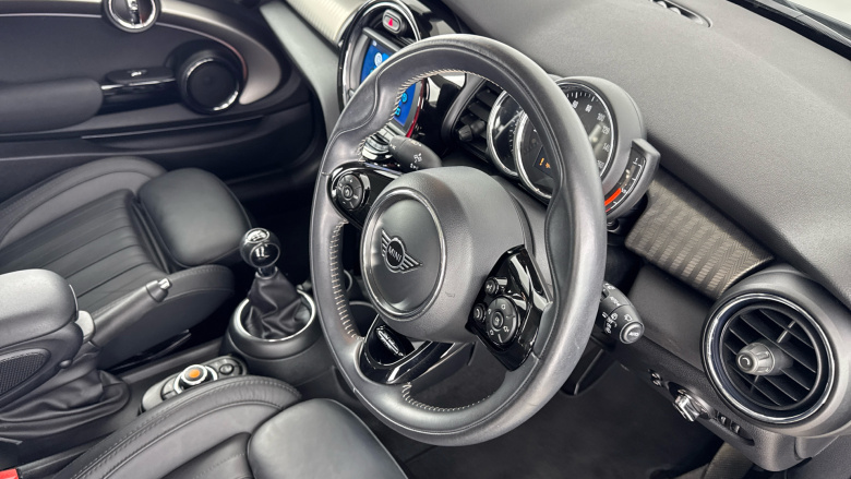 MINI Hatchback 1.5 Cooper Exclusive II 3dr Petrol Hatchback